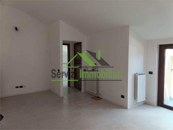 2 bedroom apartment في تخفيض السعر إلى Grezzago