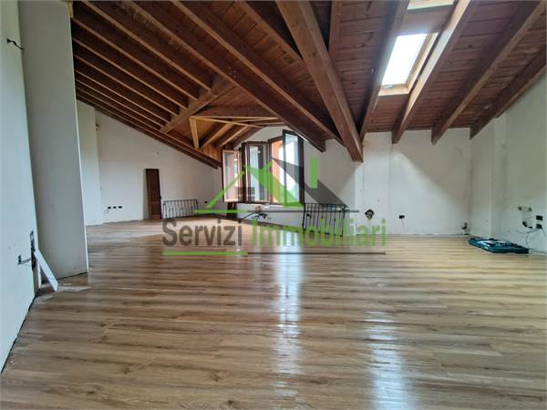 Apartment في تخفيض السعر إلى Pozzo d'Adda