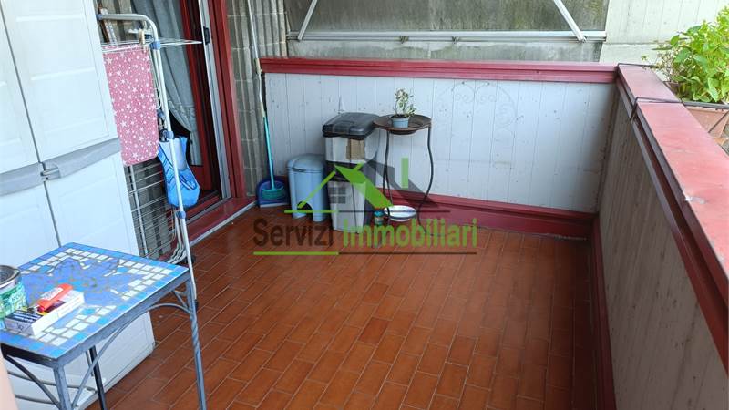 Pioltello piazza del mercato, ampio 2 locali con terrazzo