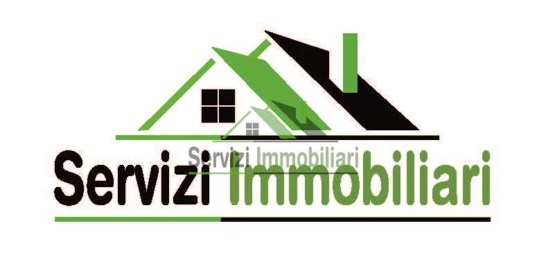 Cassano zona stazione vendesi box singolo